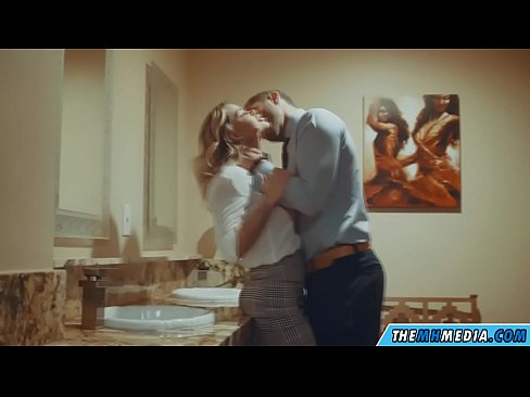 ❤️ Калі грудастая бландынка спакушае цябе ў грамадскім туалете ️ Сэкс-відэа на be.killvs.top ❌️❤